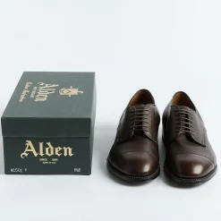 Alden Derby And Oxford Shoes* - M1501Y - Derby With Ergonomic Shape Toecap - Brown Calfskin