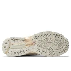 NEW BALANCE - Collezione Uomo Sneakers*New Balance - M2002Rdq Sneakers - Sandstone