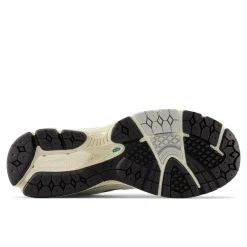 NEW BALANCE - Collezione Uomo Sneakers*New Balance - Sneakers M2002Rvd - White Green