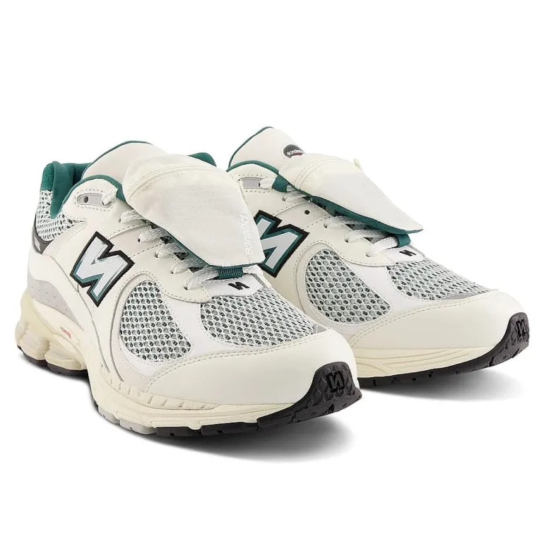 NEW BALANCE - Collezione Uomo Sneakers*New Balance - Sneakers M2002Rvd - White Green