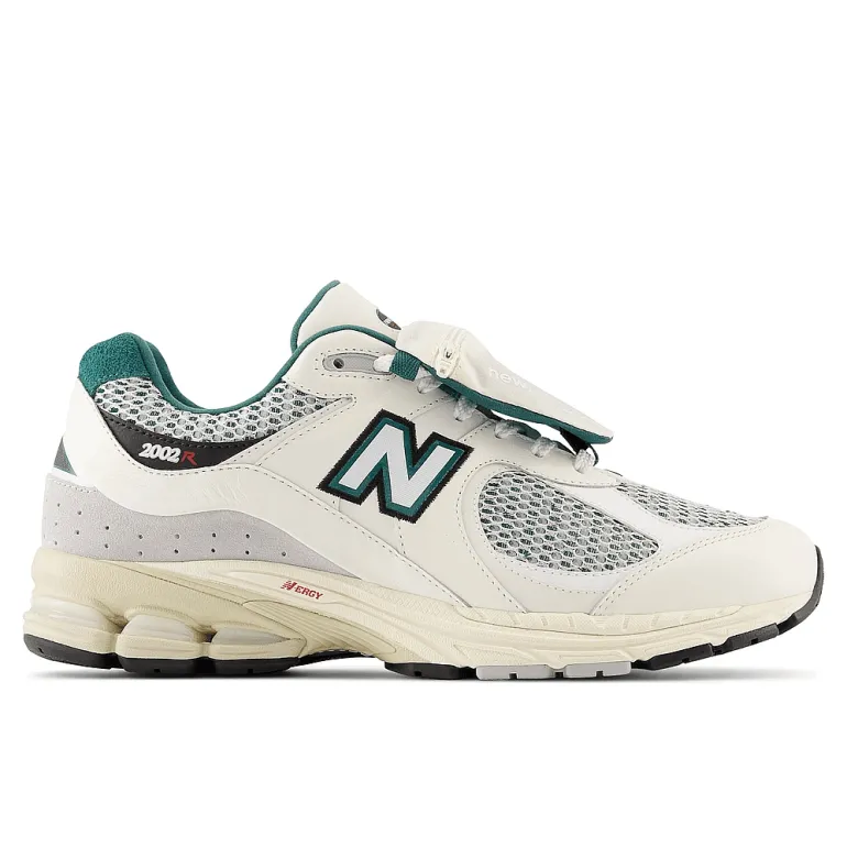 NEW BALANCE - Collezione Uomo Sneakers*New Balance - Sneakers M2002Rvd - White Green