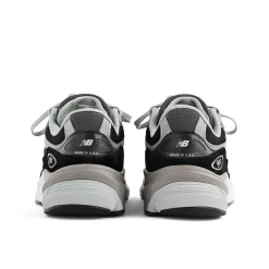 NEW BALANCE - Collezione Donna Sneakers*New Balance - Sneakers W990Bk6 - Black